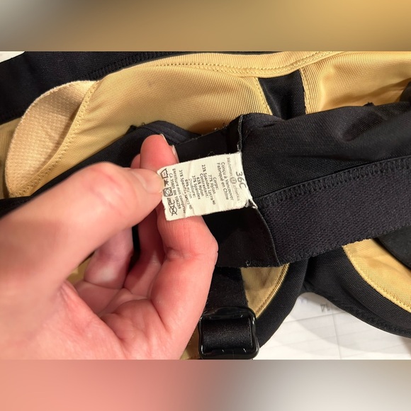 Lululemon Bra 36C - Picture 3 of 5